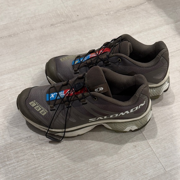 Salomon XT-4 Aurora Borealis Sneaker in Canteen, Transparent Yellow, Dried Herb - Picture 5 of 6